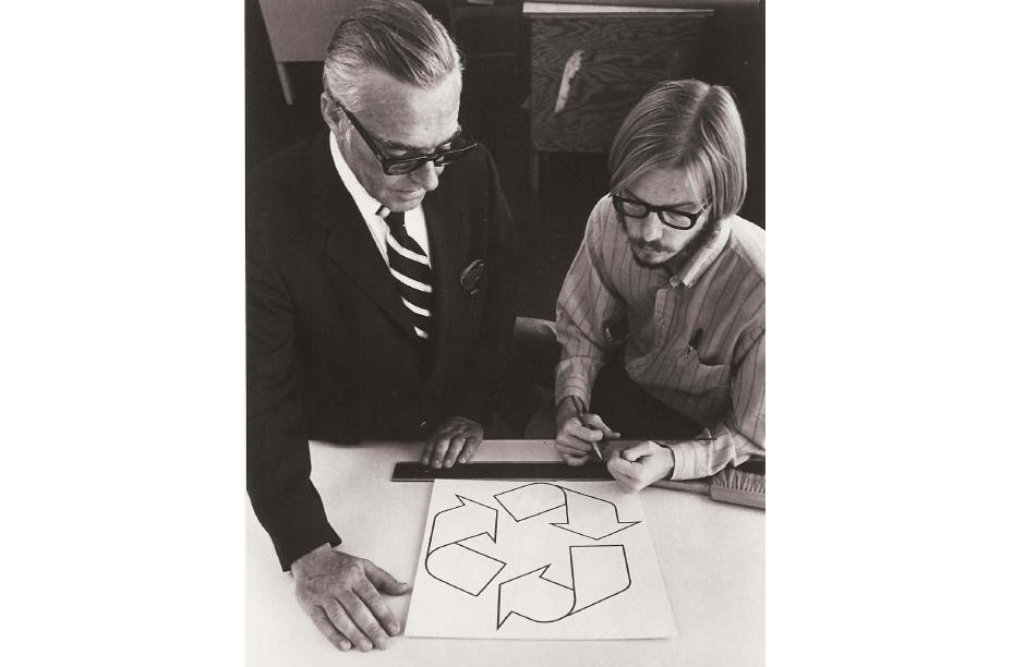 Gary Anderson in 1970 after winning a design contest sponsored by Container Corporation of America.