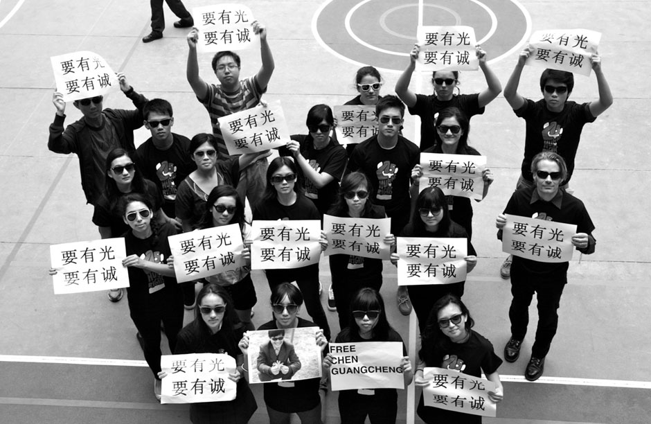 Chinese civil rights activist Chen Guangchen became an international icon when the global community donned dark sunglasses and united their voices in a plea to set him free...